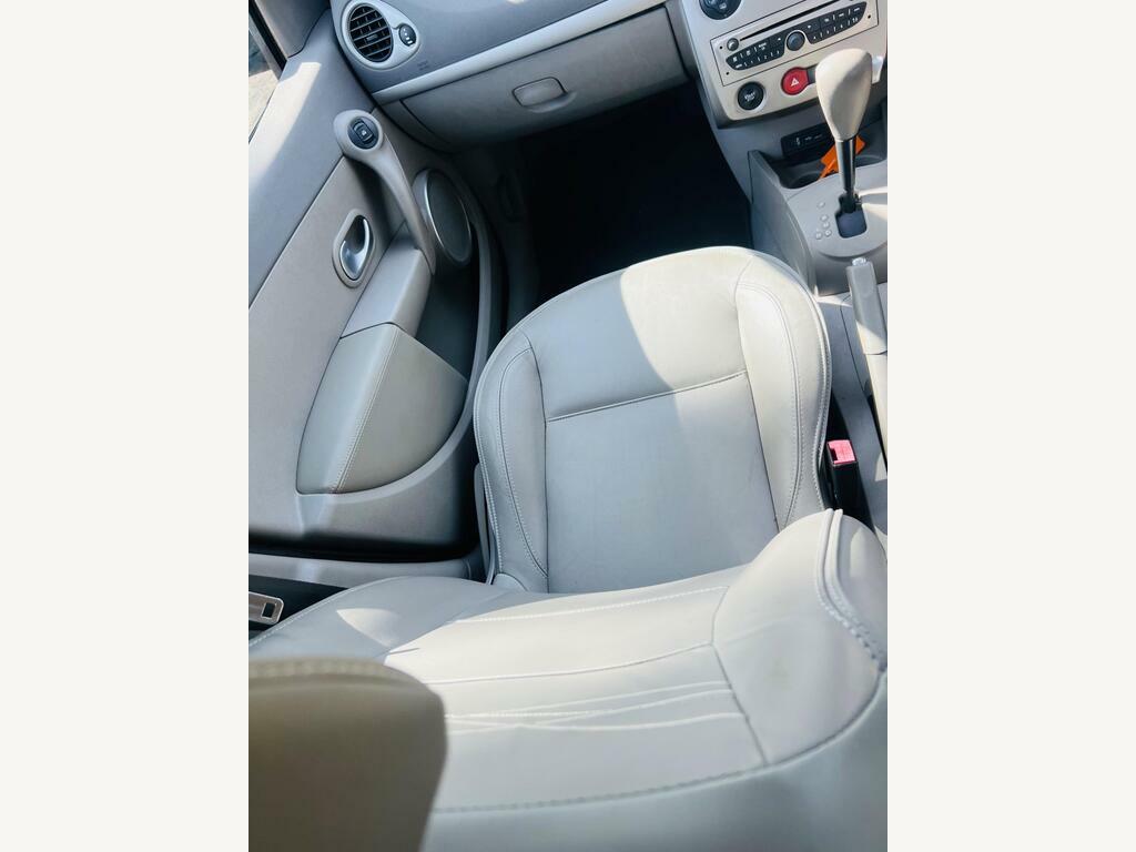 Renault Clio 2010 Renault Clionbsp1.2 I-music Euro 5 Petr Grey #28