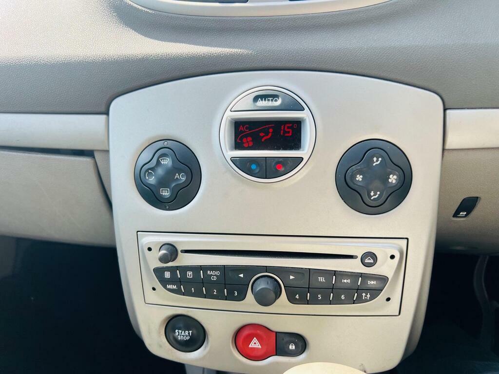 Renault Clio 2010 Renault Clionbsp1.2 I-music Euro 5 Petr Grey #33