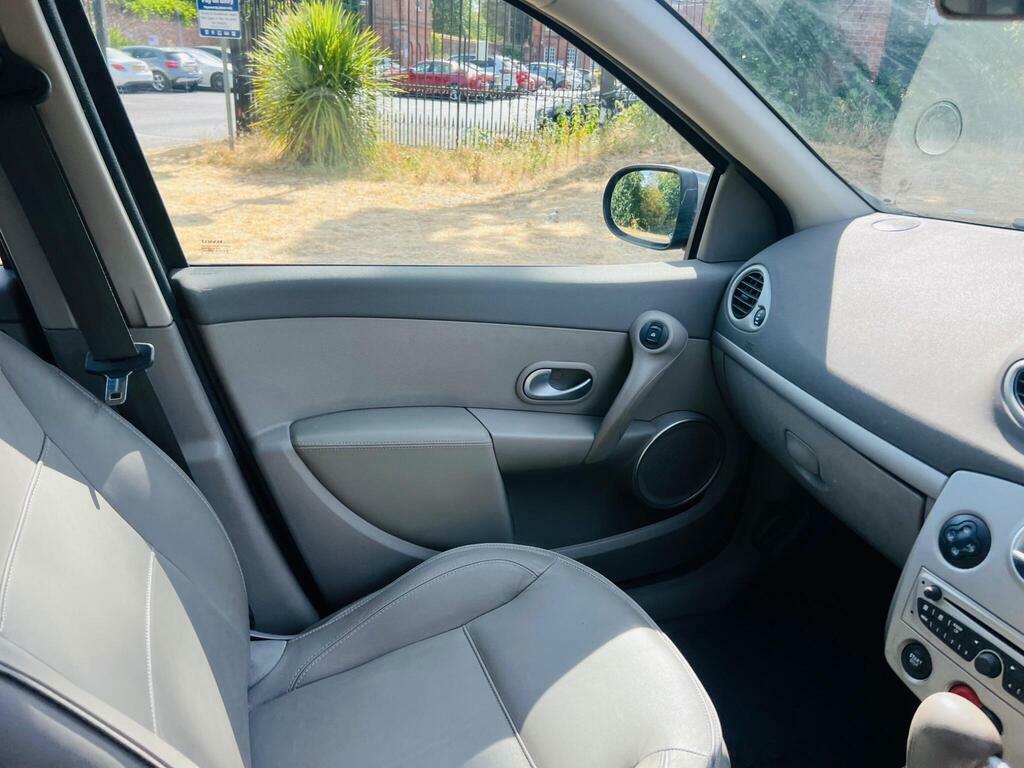 Renault Clio 2010 Renault Clionbsp1.2 I-music Euro 5 Petr Grey #36