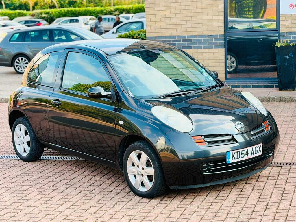 Nissan Micra 1.4 16V Sve Black