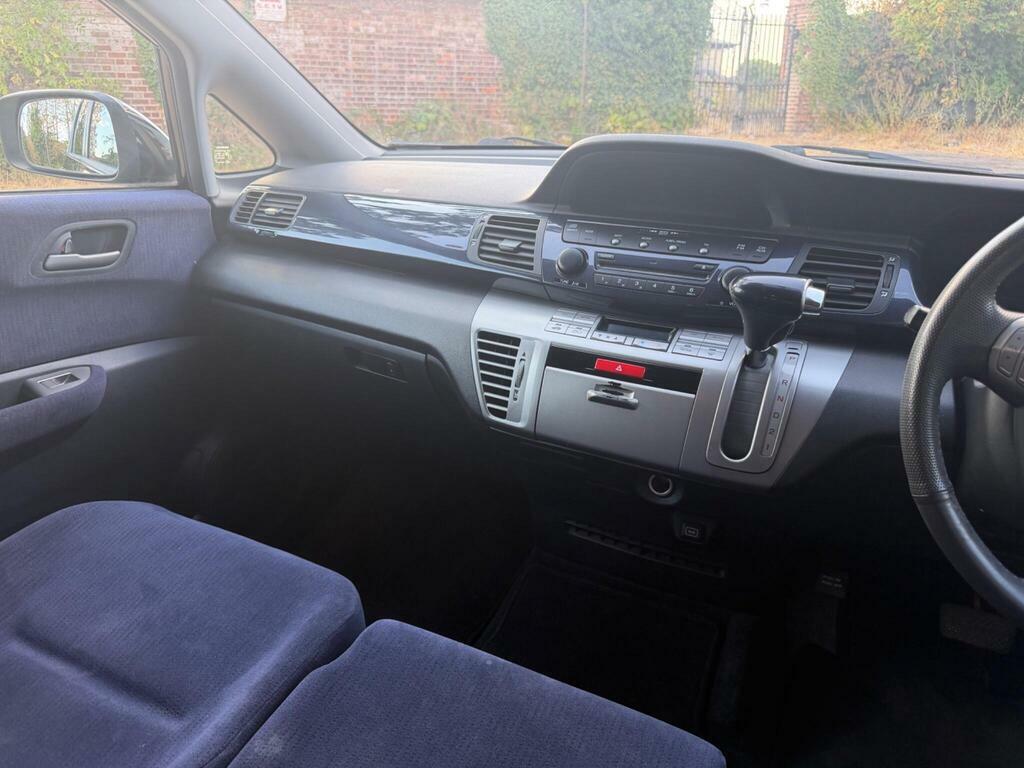 Honda Fr-V Ex Black #30