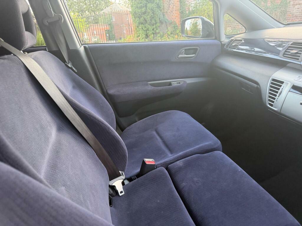 Honda Fr-V Ex Black #31