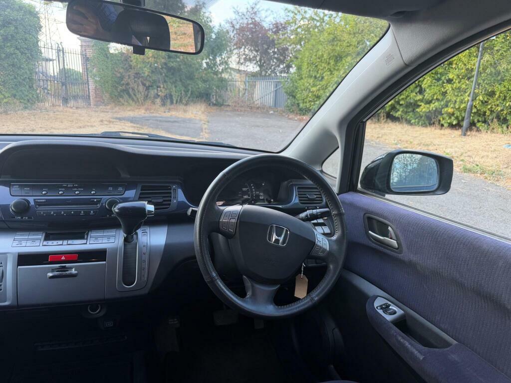 Honda Fr-V Ex Black #26