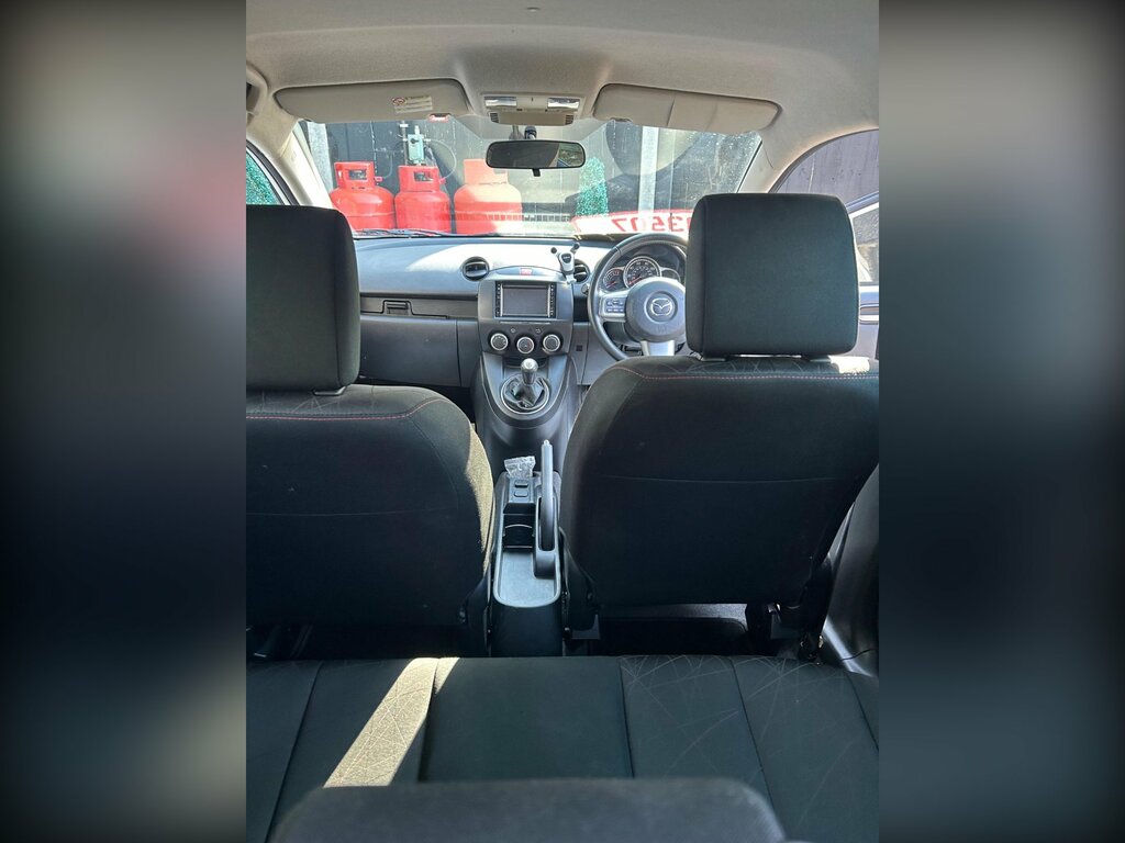 Mazda 2 1.3 Tamura - 59415 Miles Full Mazda Service Hi Silver #27