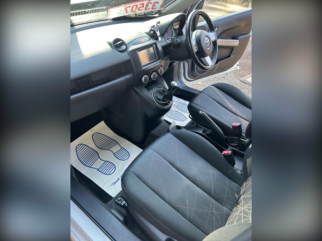 Mazda 2 1.3 Tamura - 59415 Miles Full Mazda Service Hi Silver #29