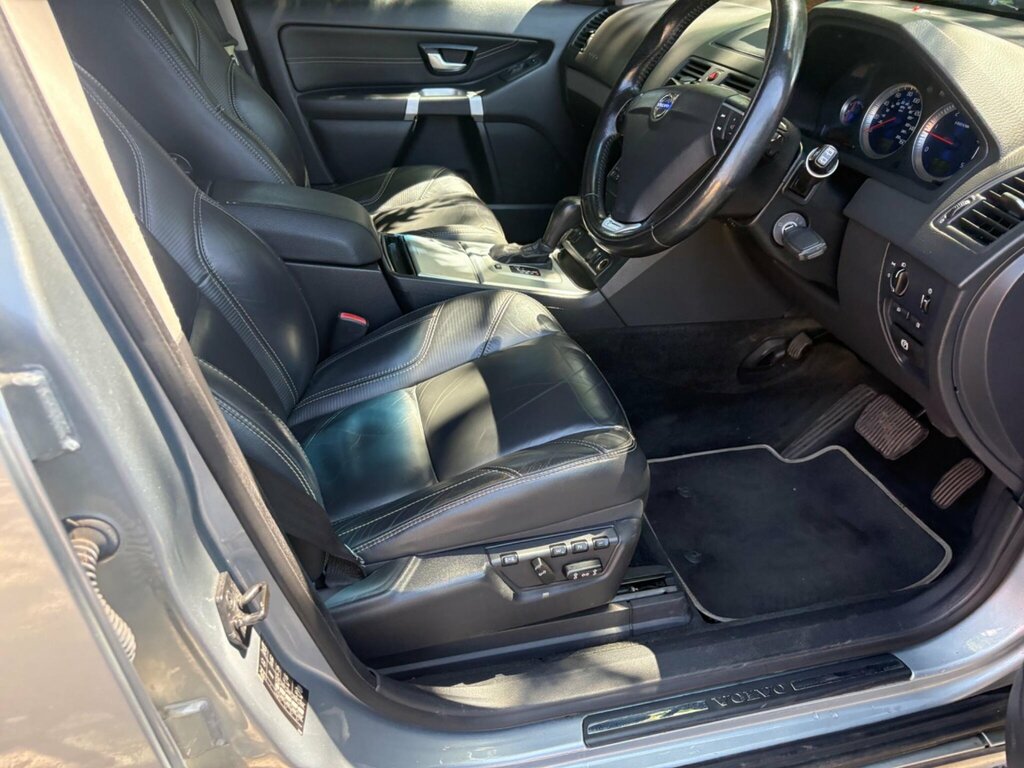 Volvo XC90 D5 Se Lux Awd 5-Door White #17