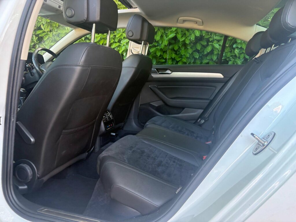 Volkswagen Passat Estate 2.0 Tdi Gt Euro 6 Ss 201717 Grey #19