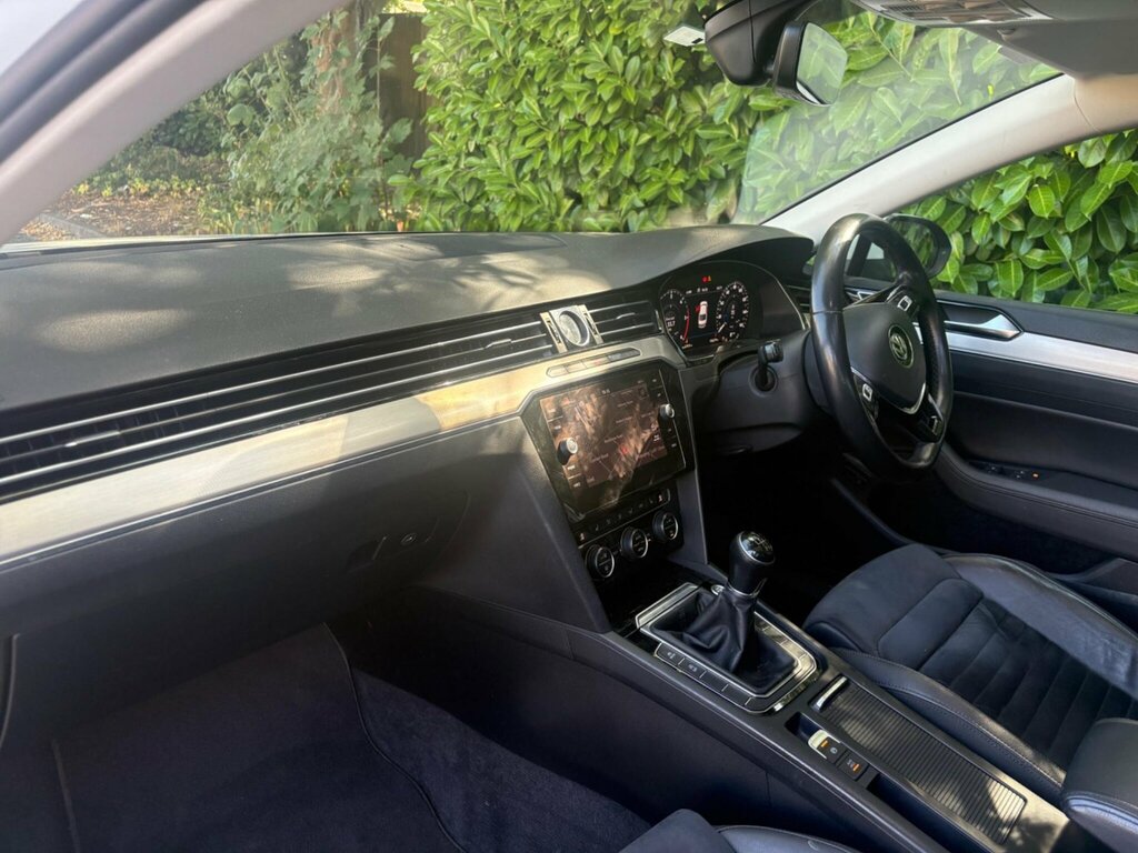 Volkswagen Passat Estate 2.0 Tdi Gt Euro 6 Ss 201717 Grey #18