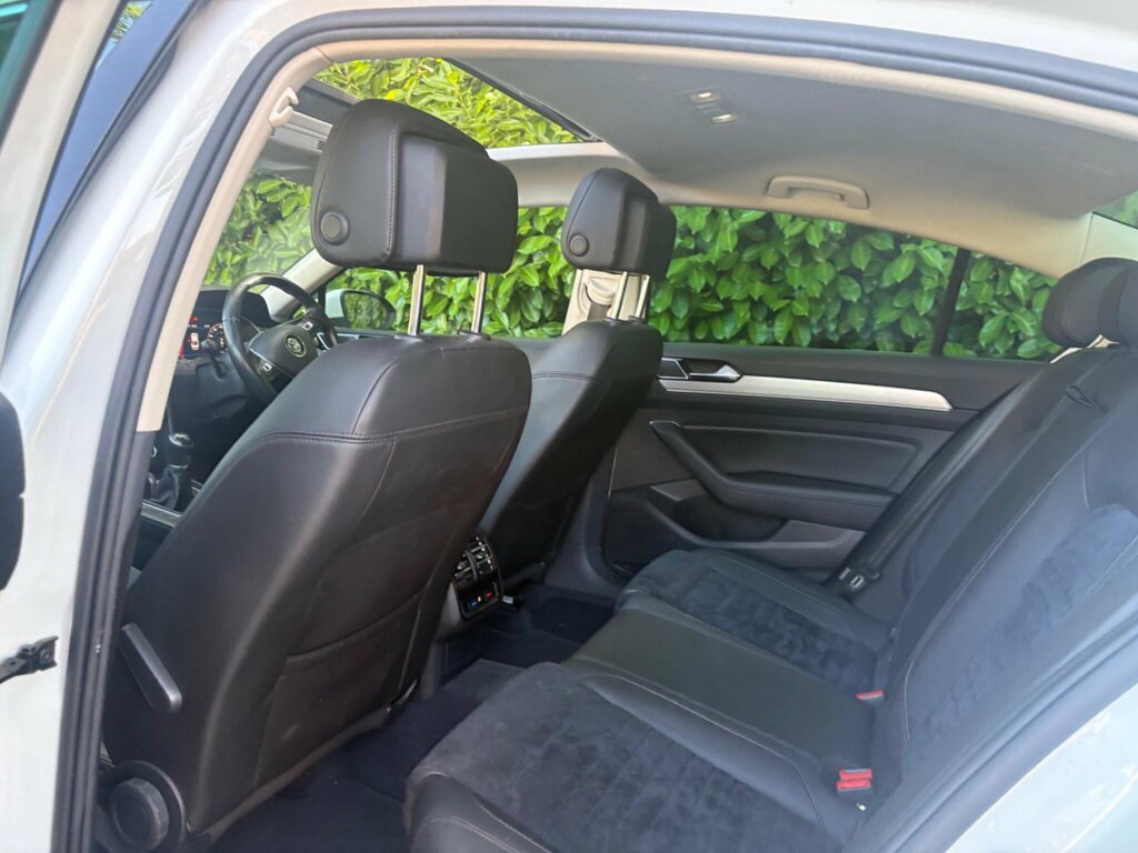 Volkswagen Passat Estate 2.0 Tdi Gt Euro 6 Ss 201717 Grey #26