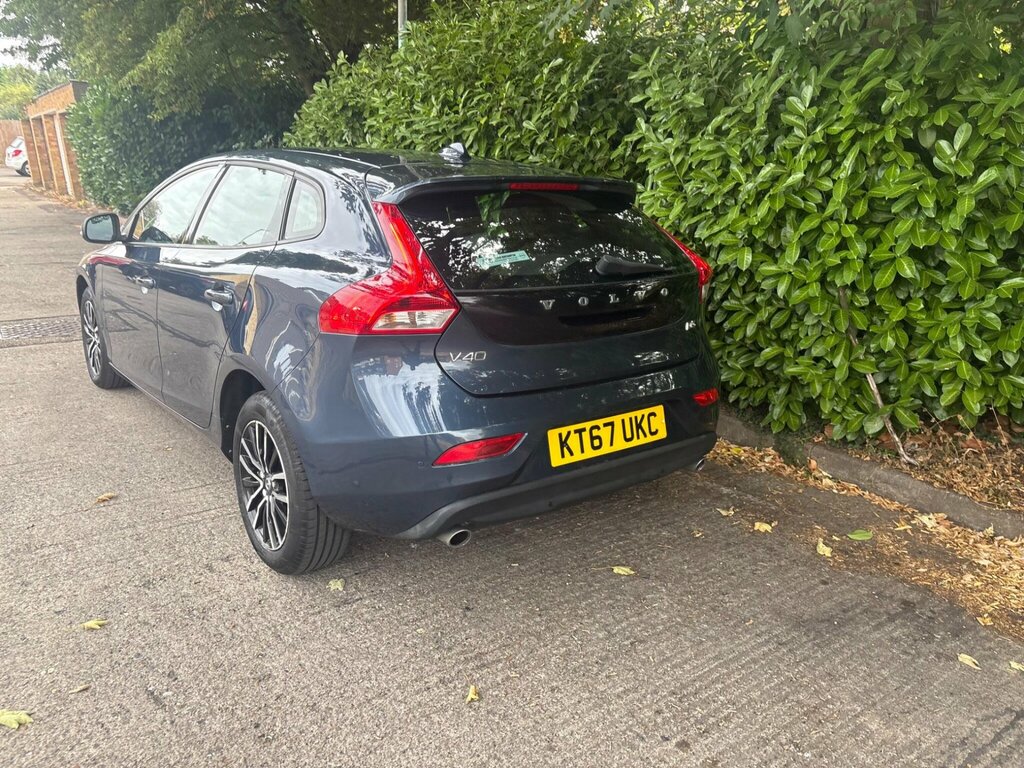 Volvo V40 2.0 D3 Momentum Nav Plus Euro 6 Ss KT67UKC Blue #6