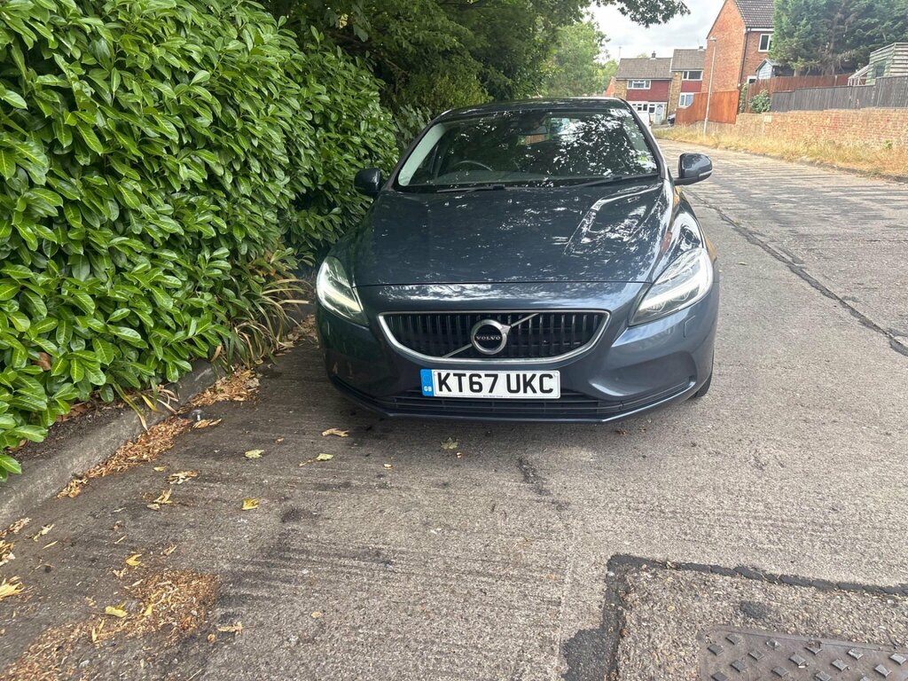 Volvo V40 2.0 D3 Momentum Nav Plus Euro 6 Ss KT67UKC Blue #5