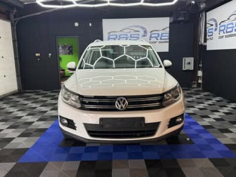 Volkswagen Tiguan 2.0 Tdi Bluemotion Tech Match Edition White #3