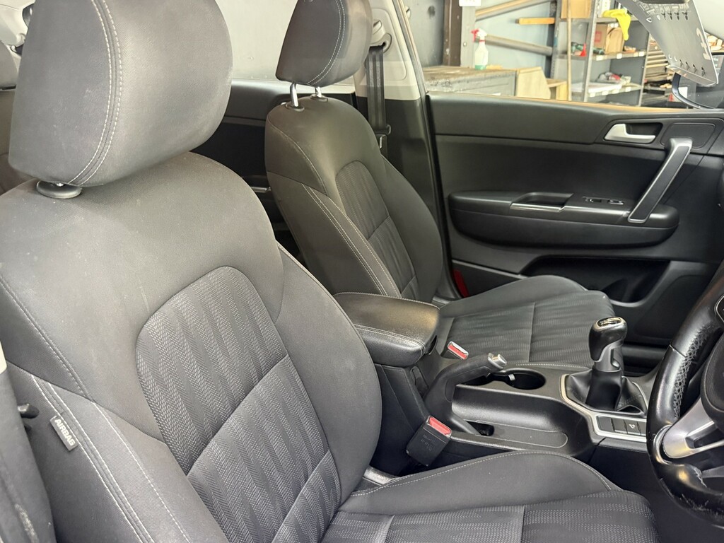 Kia Sportage 1.6 Sportage Gt-line S-a 4Wd Black #15