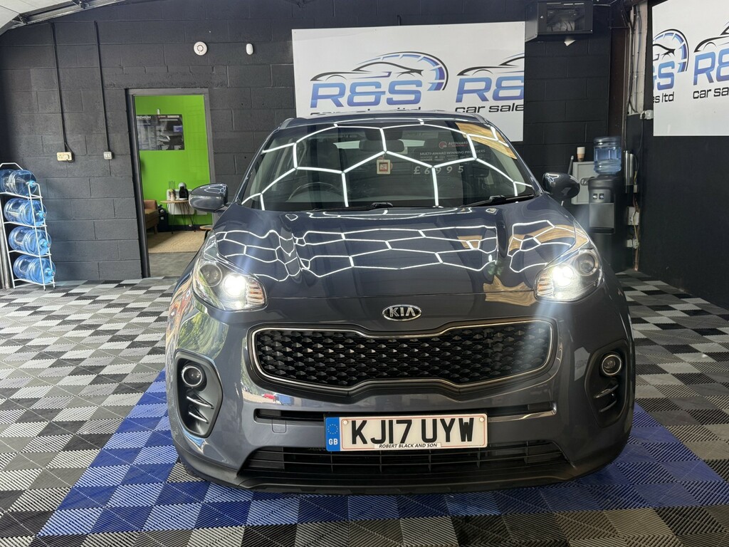 Kia Sportage 1.6 Sportage Gt-line S-a 4Wd Black #2