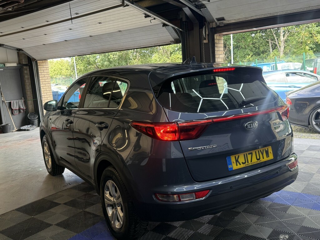 Kia Sportage 1.6 Sportage Gt-line S-a 4Wd Black #5