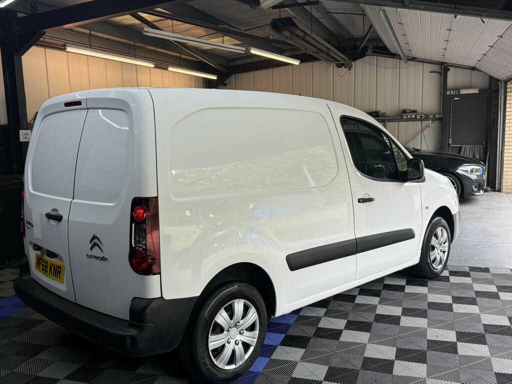 Citroen Berlingo 1.6 Bluehdi 850 Enterprise White #2