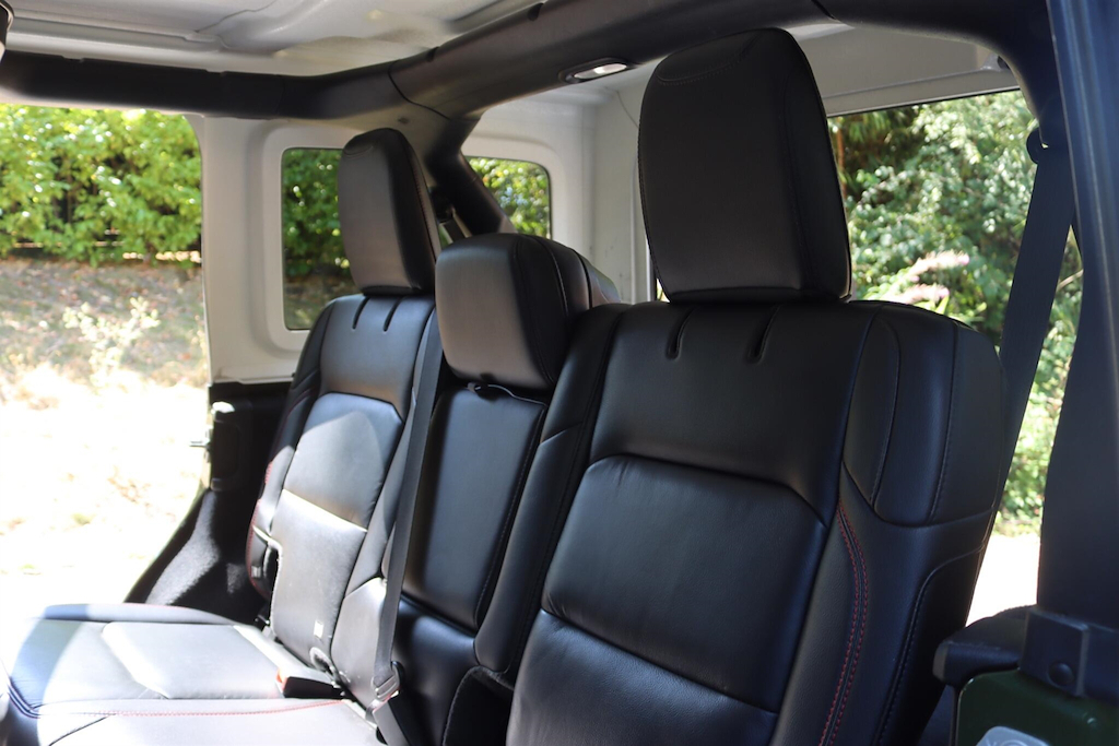 Jeep Wrangler 2.0 Gme Chelsea Truck Co Suv 4Wd E Black #11