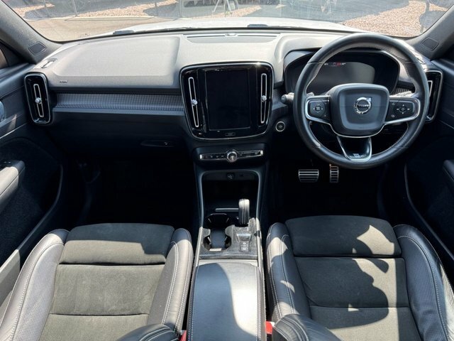 Volvo XC40 2020 2.0 T4 R-design Pro Suv EN69GYA Silver #3