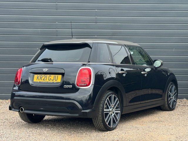 Mini Hatch 2021 1.5 Cooper Exclusive Hatchback Ste KR21GJU Black #5