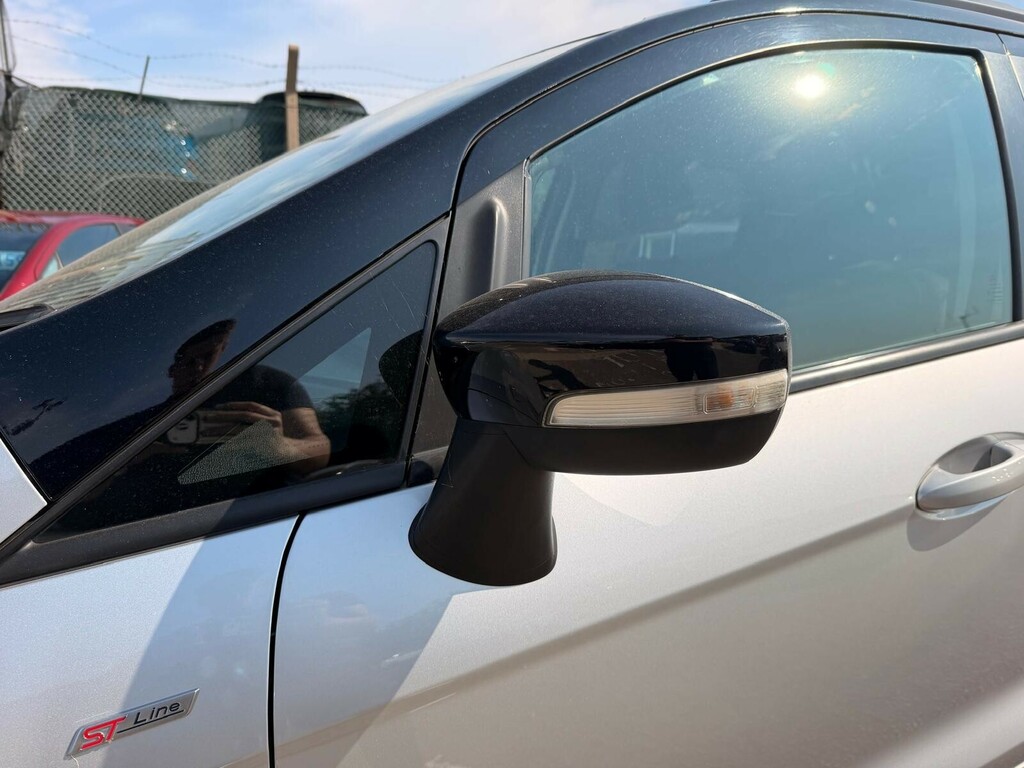 Ford Ecosport Hatchback Silver #6