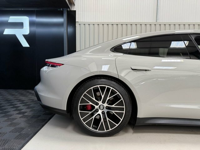 Porsche Taycan Taycan 4S Cross Turismo Grey #76