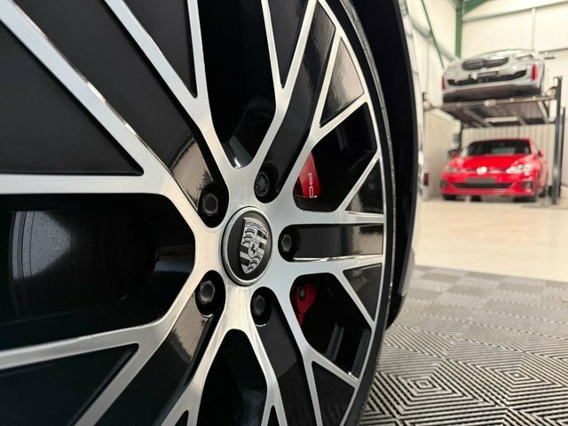 Porsche Taycan Taycan 4S Cross Turismo Grey #23
