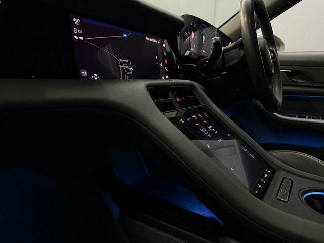 Porsche Taycan Taycan 4S Cross Turismo Grey #47