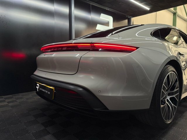 Porsche Taycan Taycan 4S Cross Turismo Grey #25