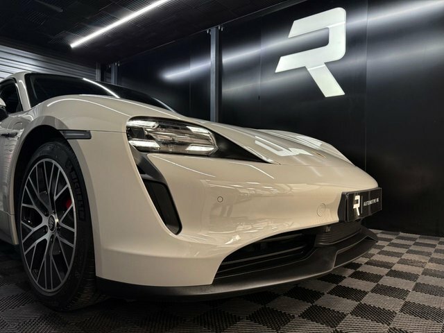 Porsche Taycan Taycan 4S Cross Turismo Grey #18