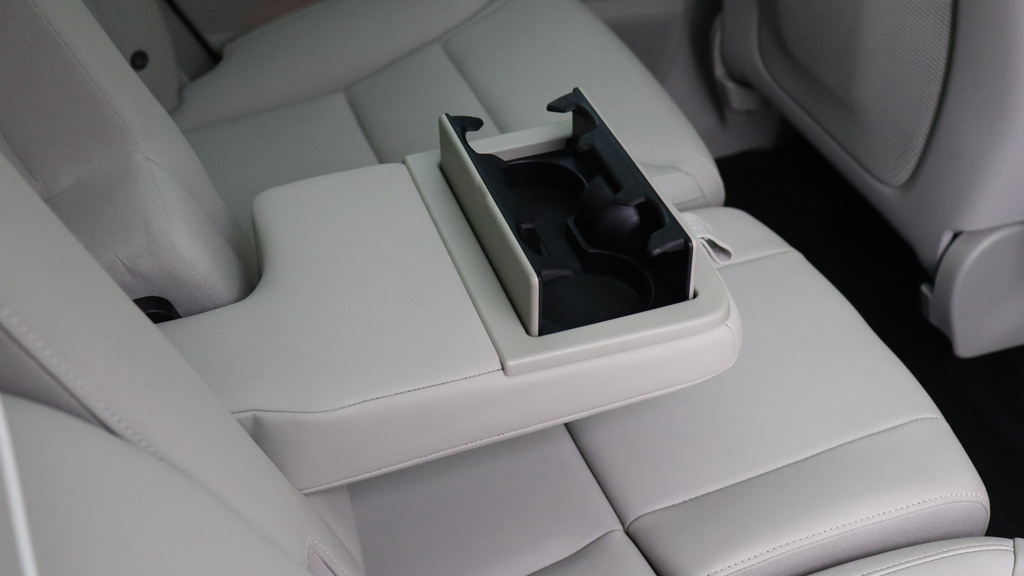 Volvo EX90 Ultra, Twin Motor Performance, 7 Seats Grey #47
