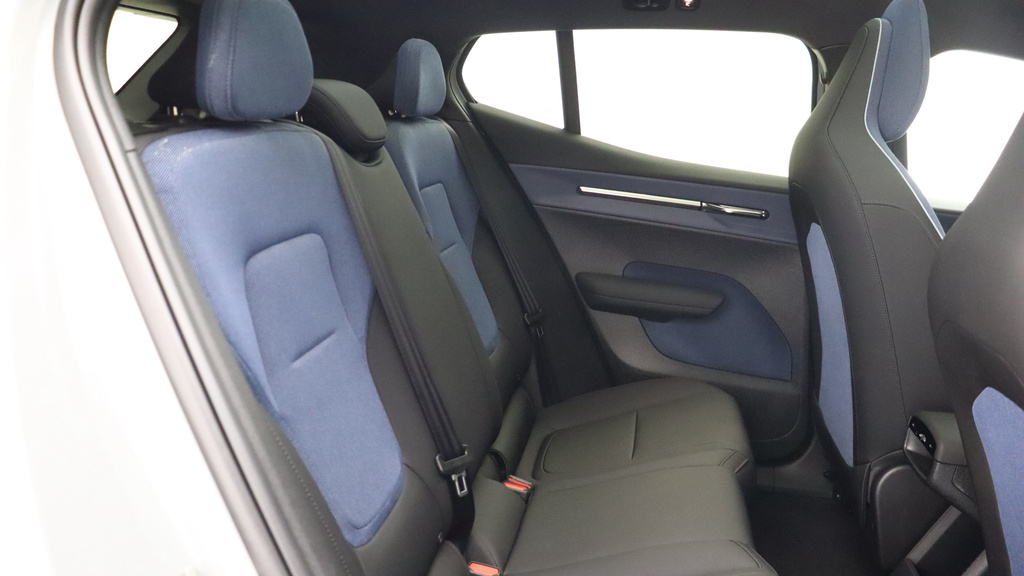 Volvo EX30 Twin Motor Performance Ultra Sunroof, Harmankard  #6