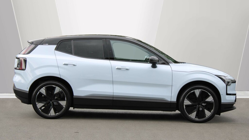 Volvo EX30 Single Motor Extended Range Ultra Sunroof, Harman  #3