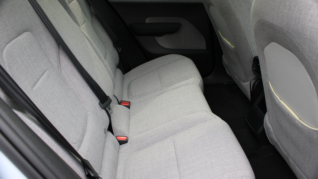 Volvo EX30 Single Motor Extended Range Ultra Sunroof, Harman  #6