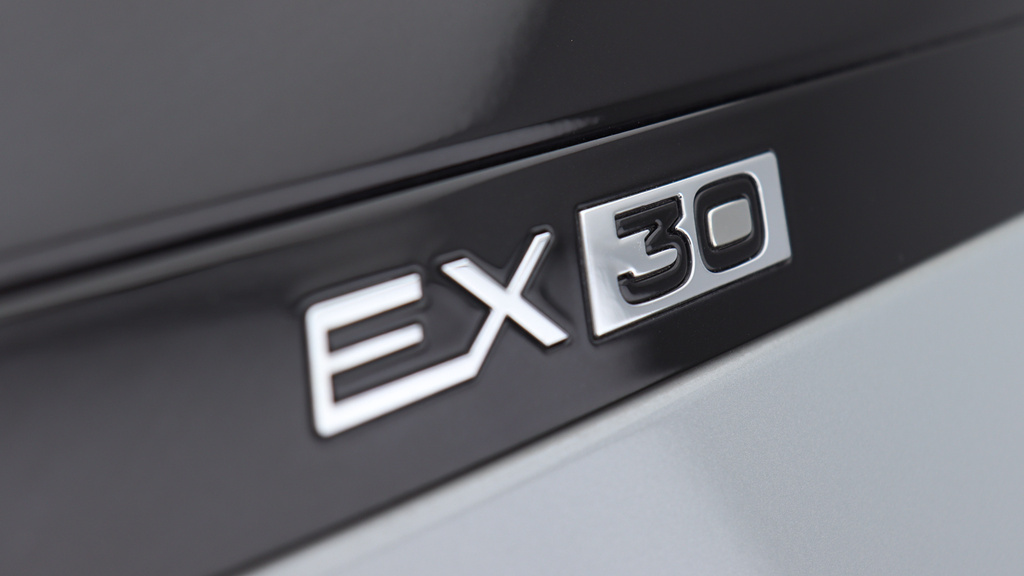 Volvo EX30 Ultra, Twin Motor Performance, Recall C Blue #15