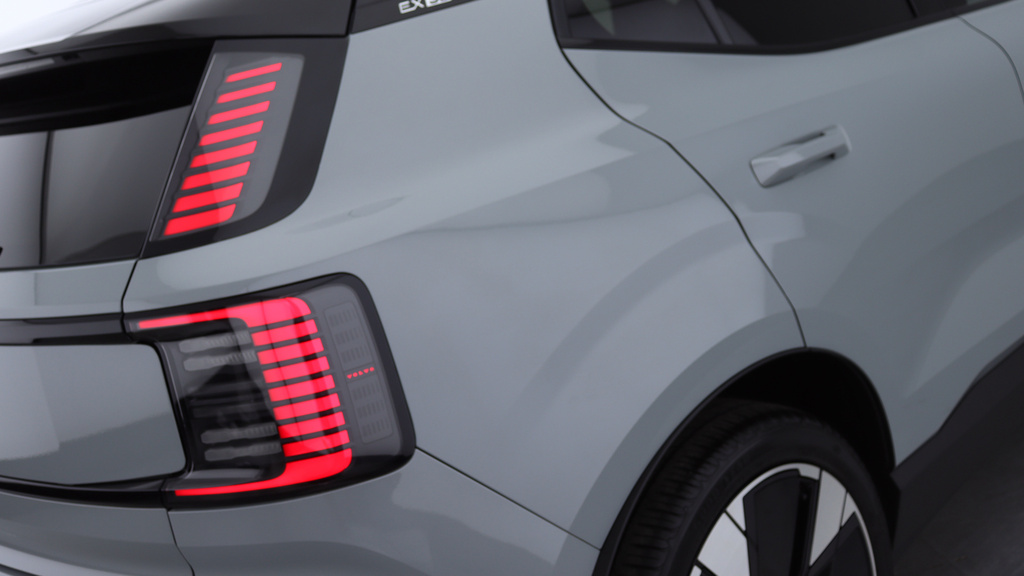 Volvo EX30 Ultra, Twin Motor Performance, Recall C Blue #36