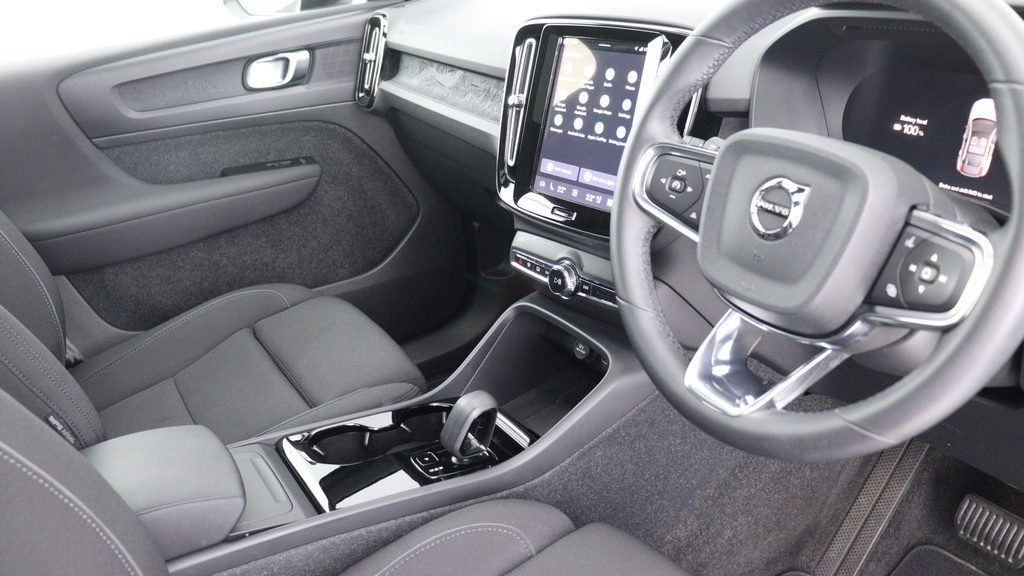 Volvo C40 Single Motor Plus Sunroof, Park Camera, Heated Se  #4