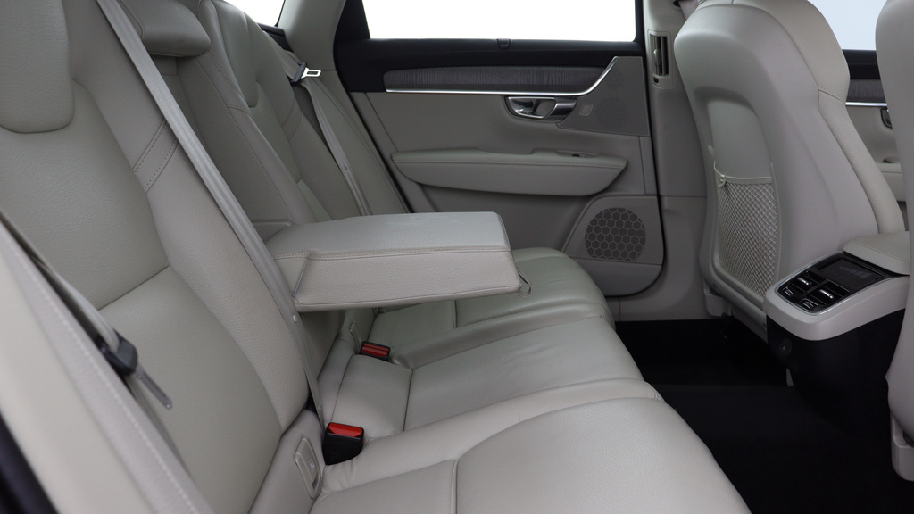 Volvo V90 Ultimate, B5 Mild Hybrid, Dark Lane Keeping-panor Silver #32