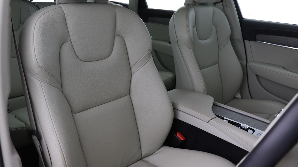 Volvo V90 Ultimate, B5 Mild Hybrid, Dark Lane Keeping-panor Silver #39
