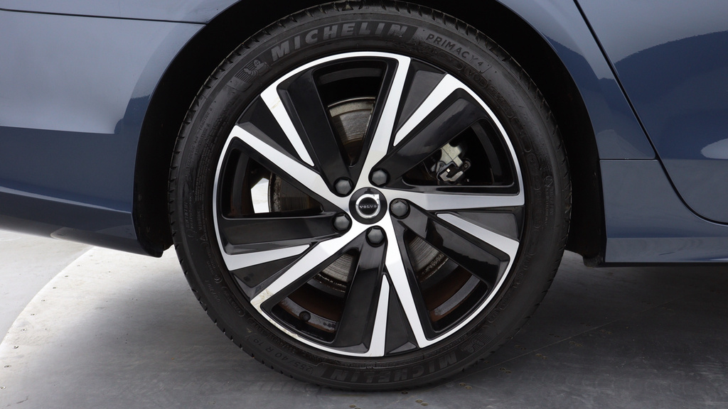 Volvo V90 Ultimate, B5 Mild Hybrid, Dark Lane Keeping-panor Silver #9