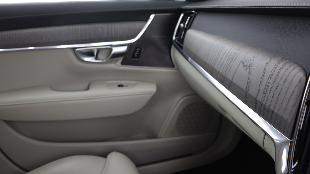 Volvo V90 Ultimate, B5 Mild Hybrid, Dark Lane Keeping-panor Silver #48