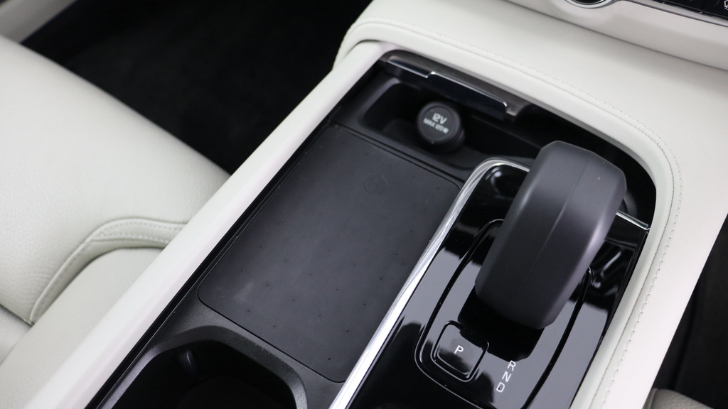 Volvo V90 Ultimate, B5 Mild Hybrid, Dark Lane Keeping-panor Silver #43