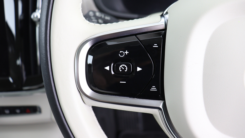 Volvo V90 Ultimate, B5 Mild Hybrid, Dark Lane Keeping-panor Silver #21
