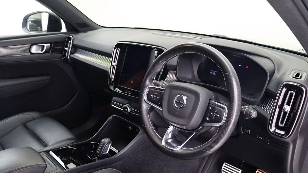 Volvo XC40 P8 Awd Lounge Pack, Driver Assist Pack, Sunroof, #4