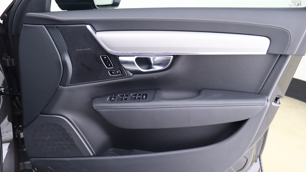 Volvo V90 Plus, T6 Awd Plug-in Hybrid, Dark Blue #44