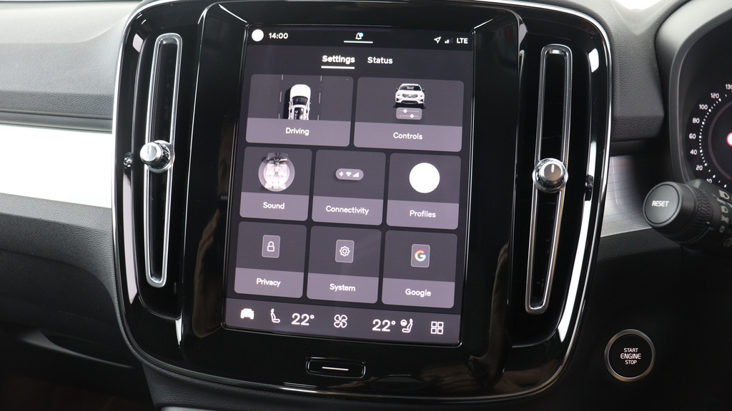 Volvo XC40 1.5H T4 Recharge 10.7Kwh Plus Euro 6 Ss Silver #17