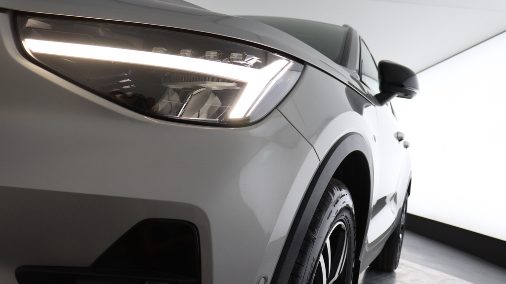 Volvo XC40 1.5H T4 Recharge 10.7Kwh Plus Euro 6 Ss Silver #38