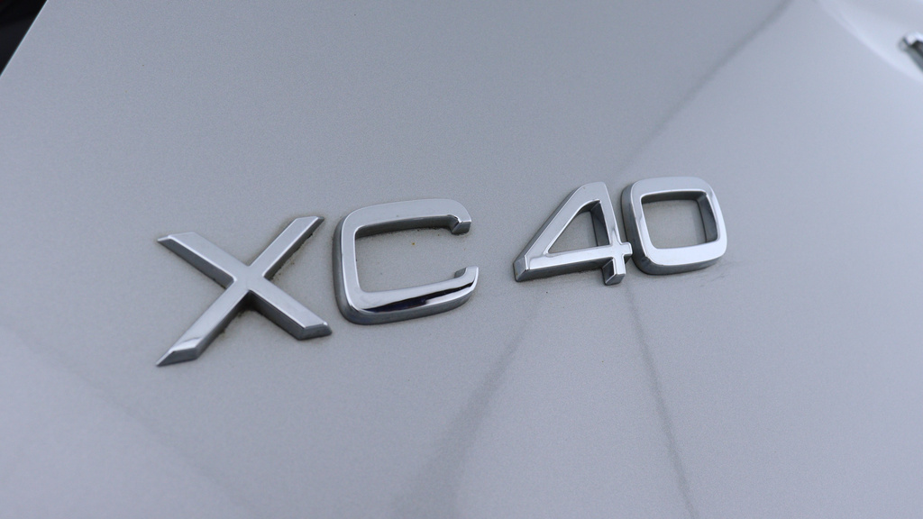 Volvo XC40 1.5H T4 Recharge 10.7Kwh Plus Euro 6 Ss Silver #15