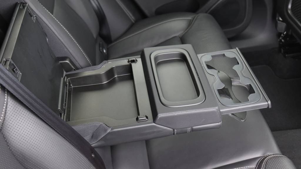 Volvo XC60 T4 Edition Sunroof, Rear Camera, T4 Edition Grey #34