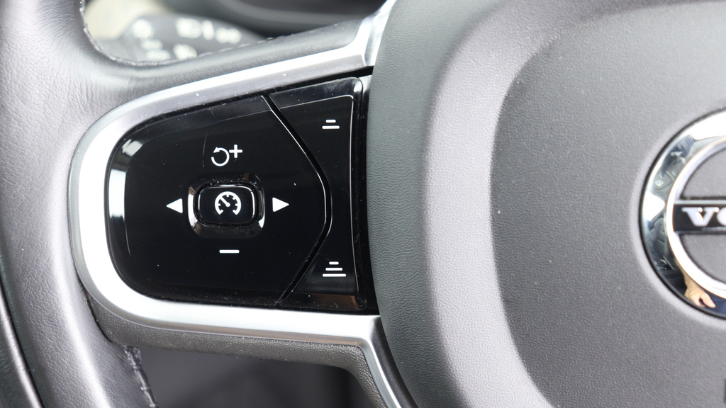 Volvo XC60 T4 Edition Sunroof, Rear Camera, T4 Edition Grey #21