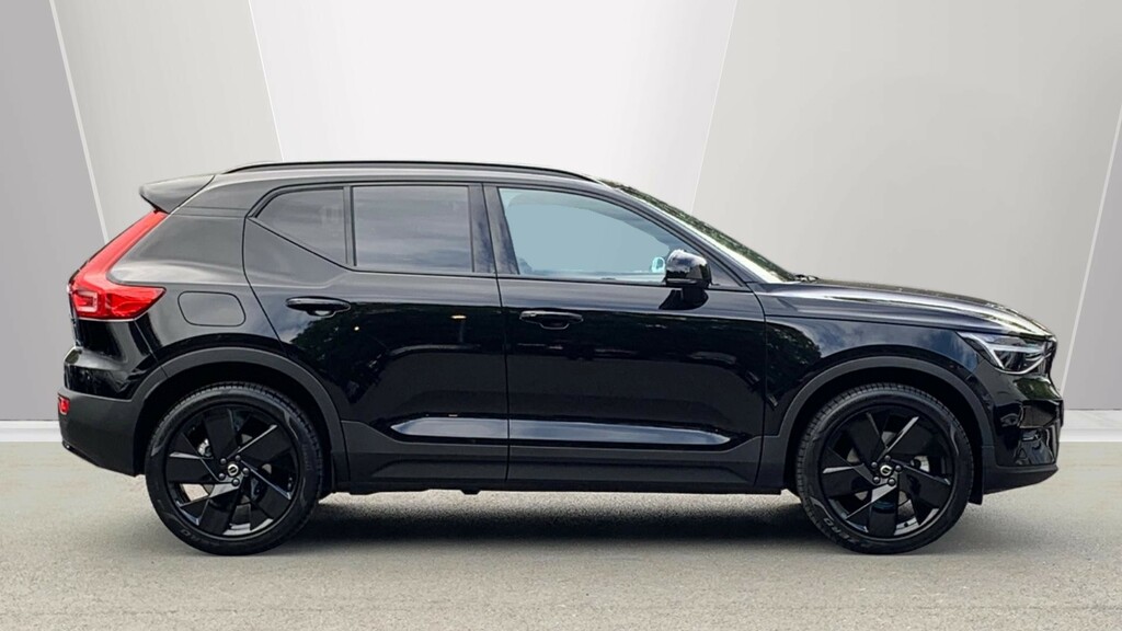 Volvo XC40 B3 P Plus Black Edition Park Camera, Heated Sea #3